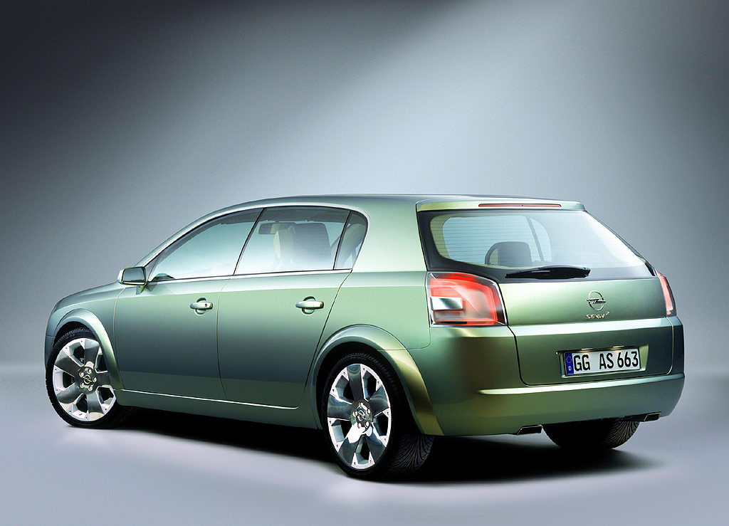 Opel Signum2 2001 004.jpg